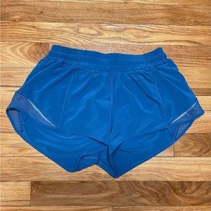 lululemon LR Hotty Hot Short Size 6